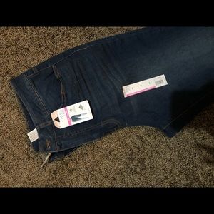 Women’s High Rise Skinny Jeans